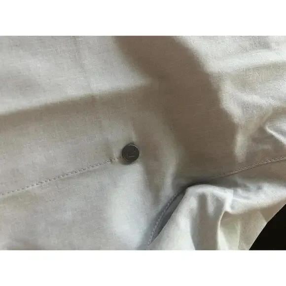 Vuori Women's Windbreaker Light Gray size M - Picture 2 of 7